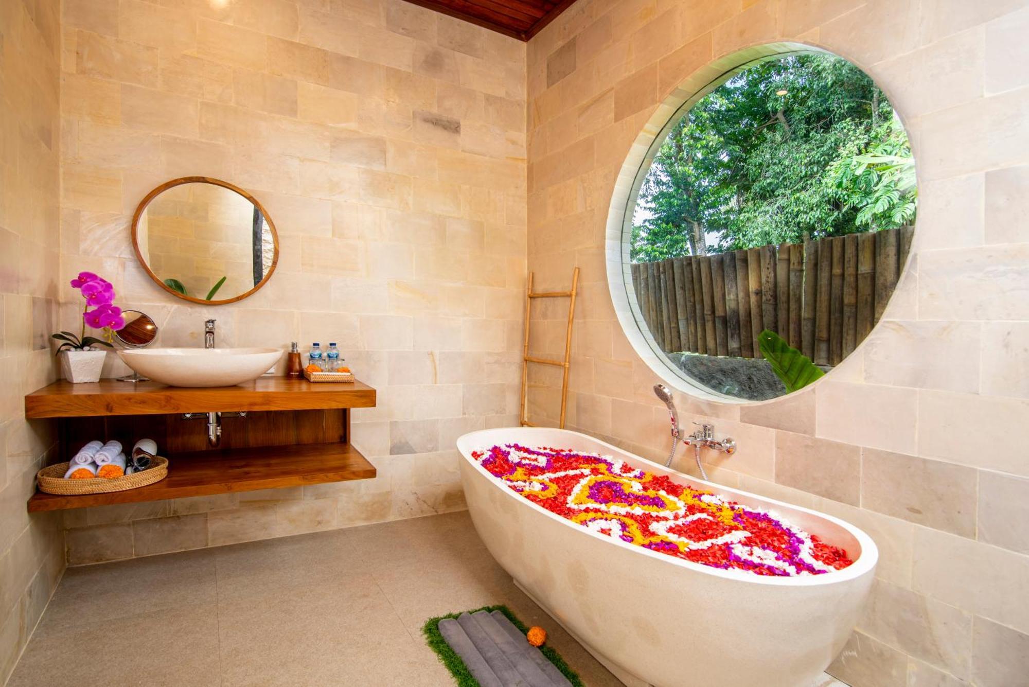 Jatining Ubud Villa & Spa Exterior photo